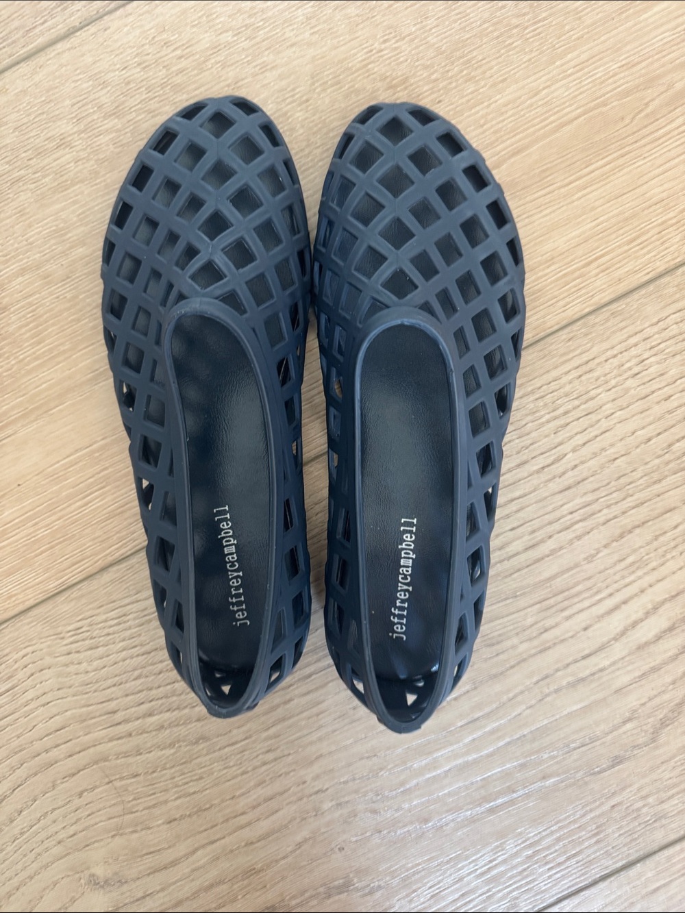 Jeffrey Campbell Jellz slip-on us9 - Picture 3 of 4